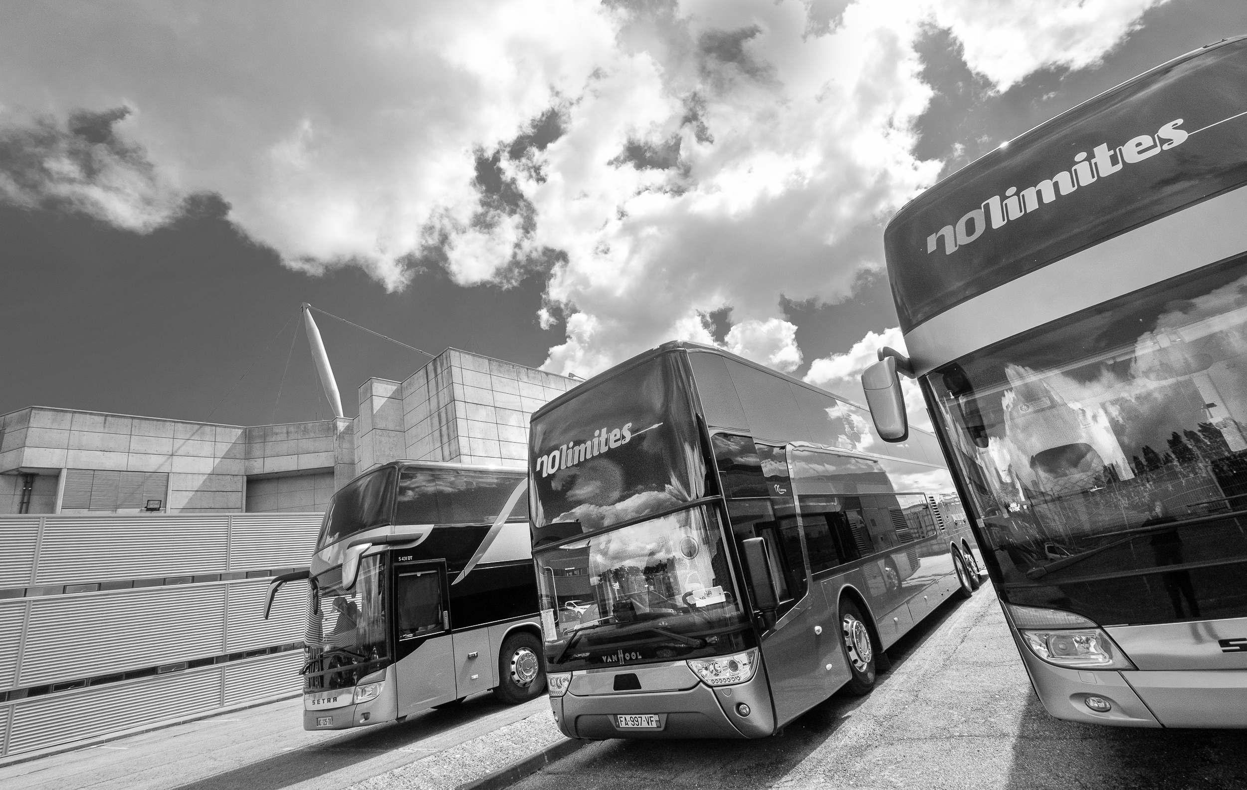 Bus